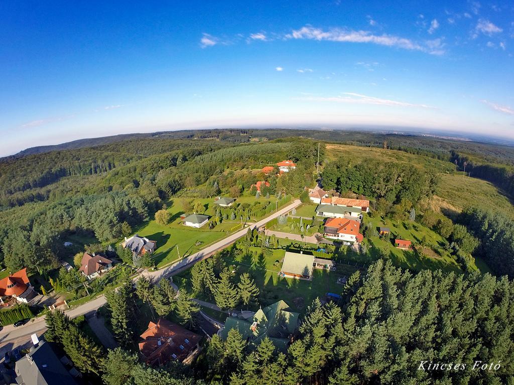 Gosztola Gyoengye-Az Erdo Szallodaja Экстерьер фото