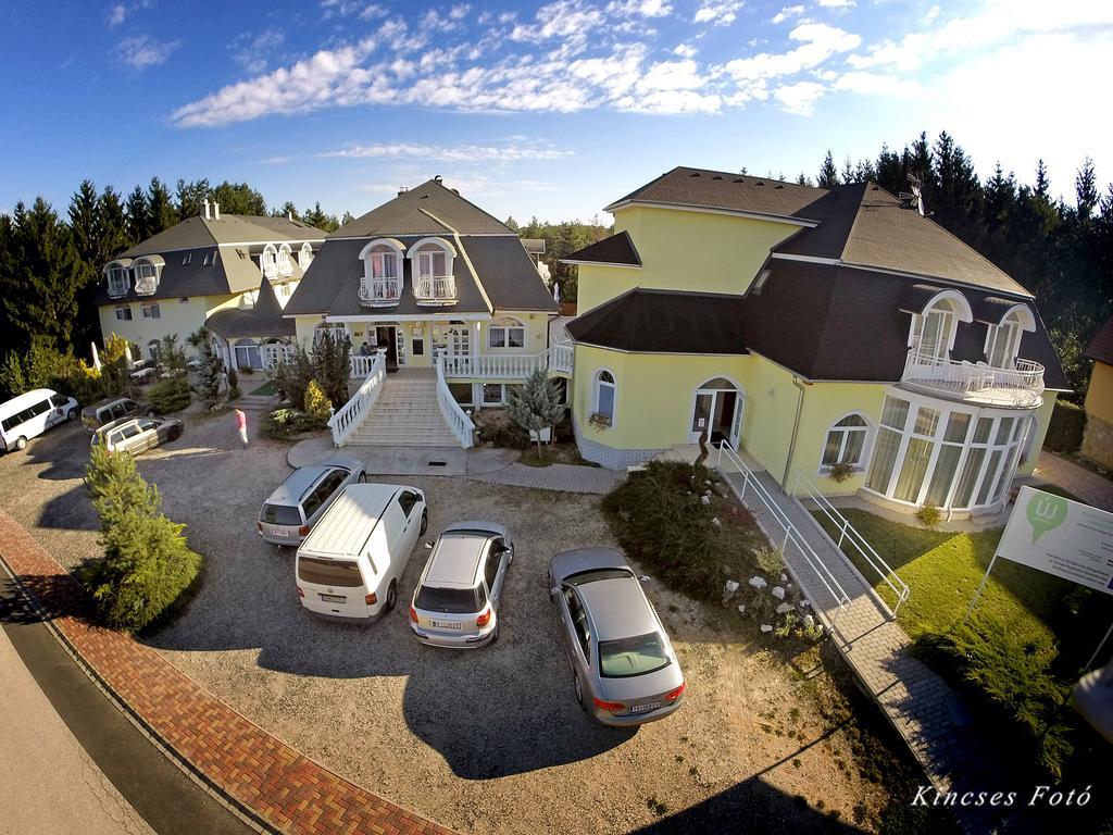Gosztola Gyoengye-Az Erdo Szallodaja Экстерьер фото
